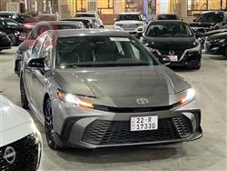 تۆیۆتا کامری